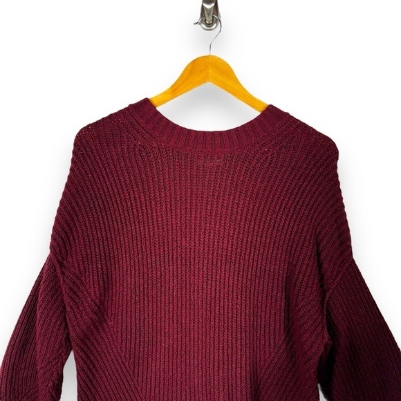 4 for $40 SALE! American Eagle Oversized Super Soft Sweater, Cranberry, Size XS - Picture 2 of 11